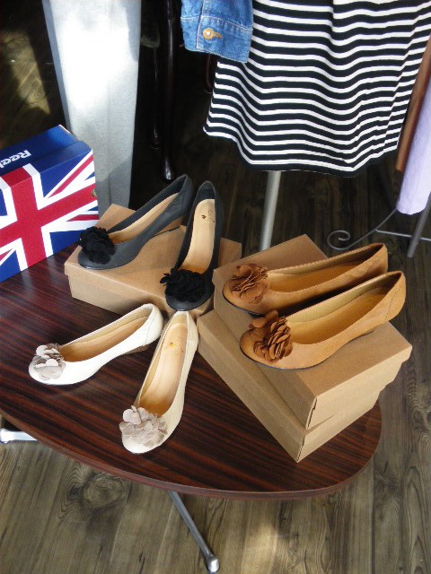 激安パンプス♪♪