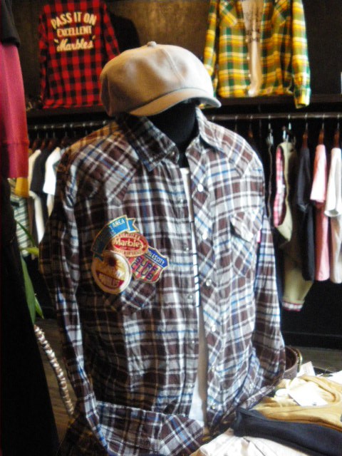 夏でも使える♪薄手チェックシャツ入荷♪