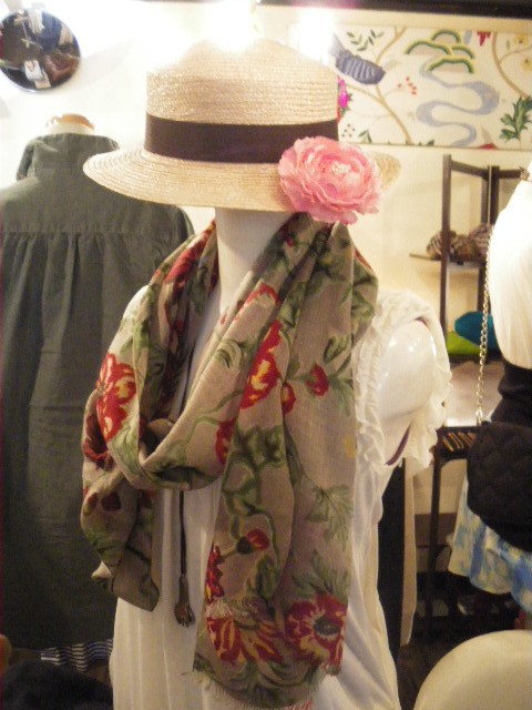 コーディネートのアクセントに・・・・♪