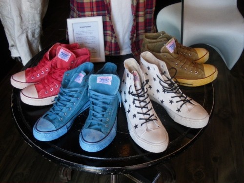 コラボスニーカー入荷♪♪