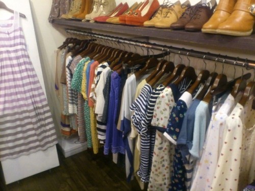 メンズ、レディース共に大量入荷ですーー！！