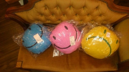 激カワ、smileクッション！お部屋のインテリアに！