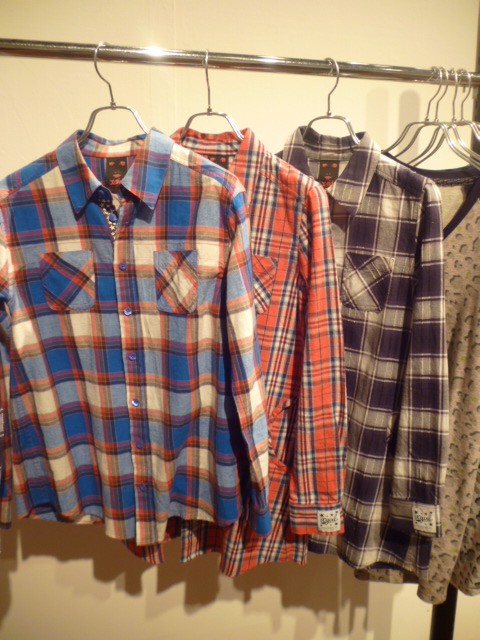 細かいところまで可愛い!X-girlシャツ入荷♪