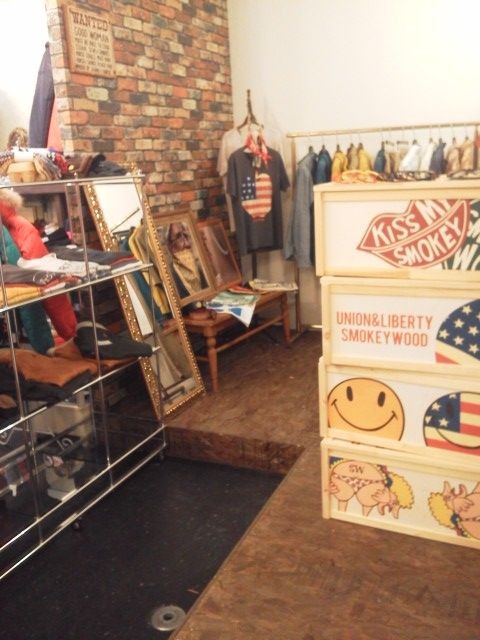 SMOKEYWOOD展示会中です～！！