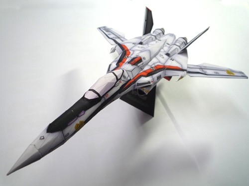 ついに完成！　VF-25　「メサイア」！！