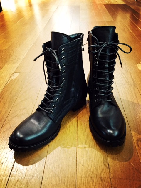 BASIC MILITARY BOOTS。