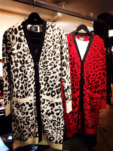 LEOPARD     LONG KNIT CARDIGAN。