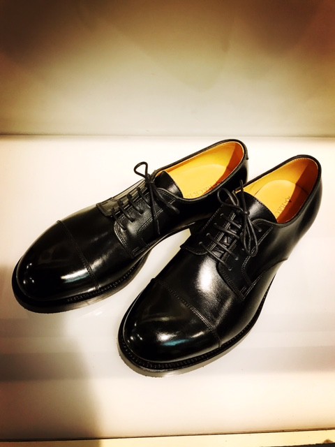 BACKBONE DERBY SHOES。