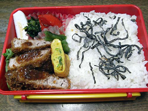 試験頑張って！・・・トンカツ弁当