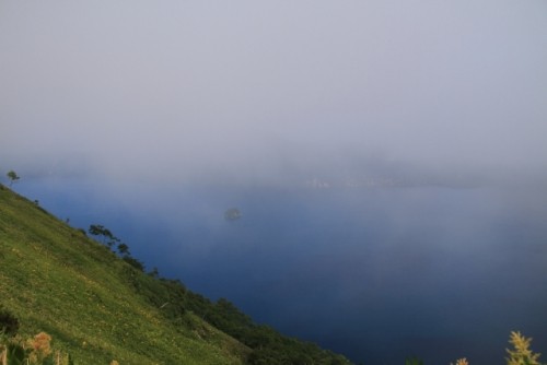 神秘的な霧の摩周湖でした