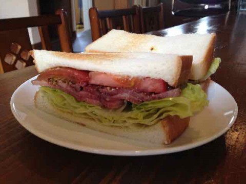 「ローストビーフサンド」が若干ございます。