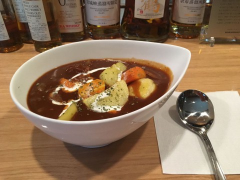 ビーフシチュー作りました。