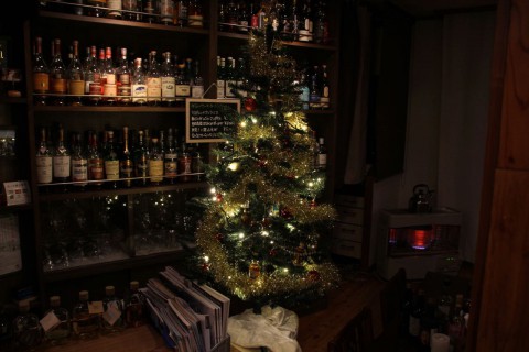 今年もクリスマスツリーを飾りました。