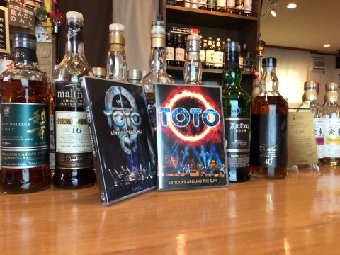 こんなのあります「TOTO 40 TOURS AROUND SUN」