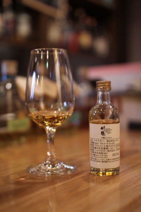 来月発売の「新・竹鶴ピュアモルト」のサンプルをいただきました。