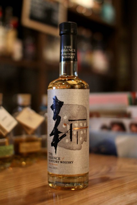 4月30日(木)本日の酒屋fishbornの営業案内と新入荷です。