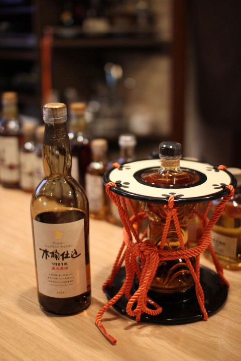 昨日の「鼓ボトル」の解答です。