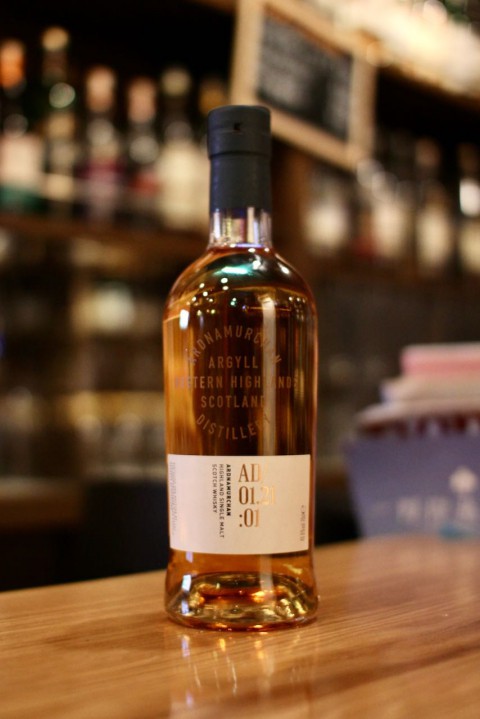 新入荷です「アードナムルッカン シングルモルト 01.21:01」