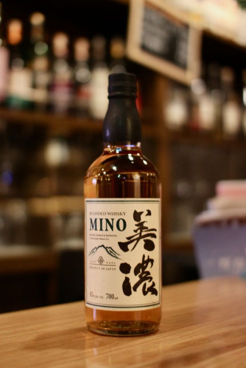 新入荷です「玉泉洞酒造 ブレンデッドウイスキー 美濃」