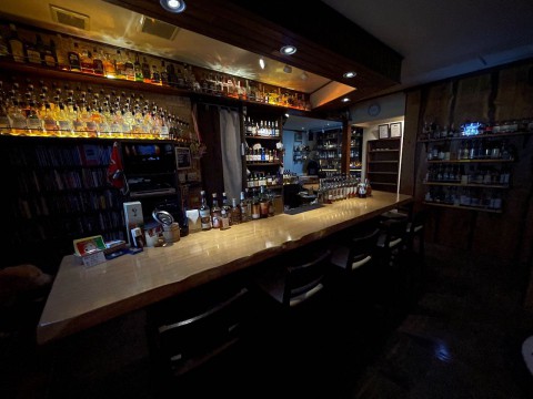 昨日は夏日でしたが、今日はめっきり冷え込んで来ました。