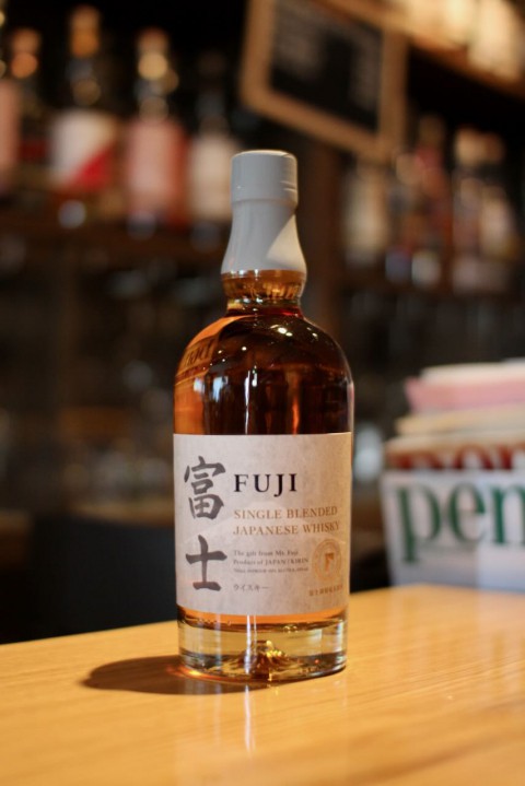 入荷です「キリン シングルブレンデッドジャパニーズウイスキー 富士」