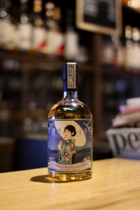 入荷です「信濃屋オリジナル 長濱蒸留所 日月緑酒 ''湖水麗人''」