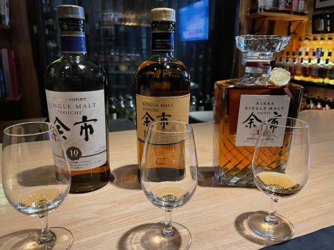 本日の土曜日はご予約がありませんのでお休みさせて頂きます。