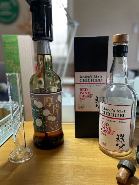 木曜日の夕方に下記の当店ECサイトにて小分け(20ml)発売いたします。
