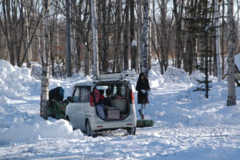 11月の降雪量が68年ぶりの大雪!メモリアルなキャンパーさん達♪