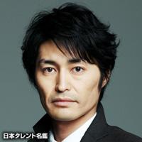 安田顕