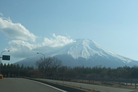 富士吉田口登山道で1～5合目まで歩きましたよd(>_・ )グッ!