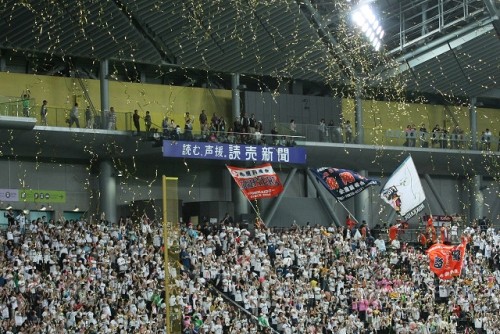 がんばれファイターズ　ジャイアンツに連勝！