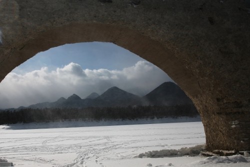 ぬかびら湖　タウシュベツ橋梁の四季