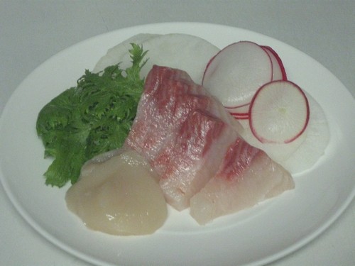 かんぱちとほたての刺身（１２月５日のまかない