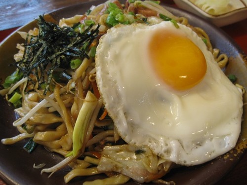 沖縄焼きそばと豚もやしそば(沖縄の旅11)