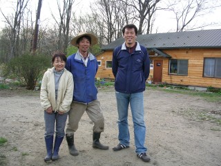 農民で画家と農民で歌手♪