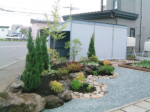 ロックガーデンで植物を楽しむ!