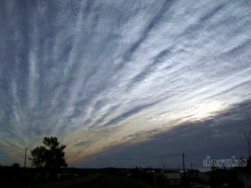 　7年前の今日震度6弱地震あり、それの5日前の地震雲