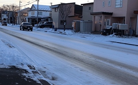 幹線道路はツルツル