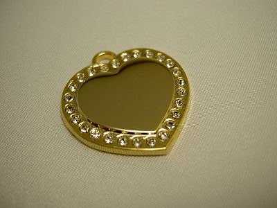 ハートのかわいいキラキラプレート入荷♪