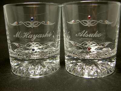 引き出物に名入れグラスは当工房で人気№１です♪