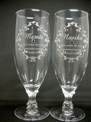 グラスにキラキラとデコレーション♪