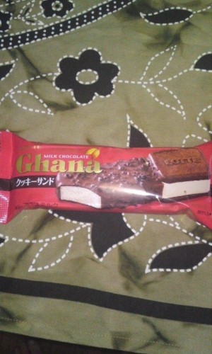 ガ―ナクッキーサンド