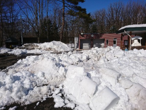 雪割り作業は順調なのか ?