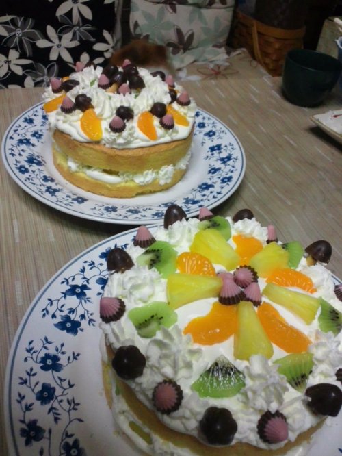 ホールケーキは一人分。