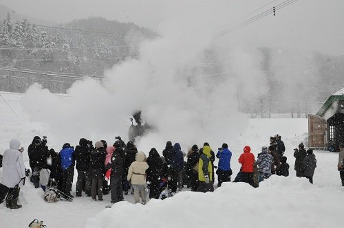 12月16日 丸瀬布森林公園いこいの森 雨宮21号雪中運行3