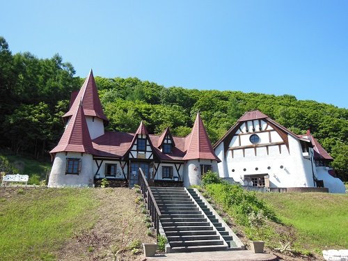 ６月３０日 滝上町 香りの里ハーブガーデンでお昼ご飯 滝上発 動物園の動物が大好き By 西紋のマツ