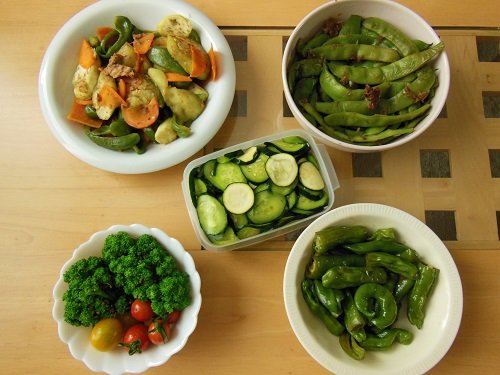 我が家の畑の野菜と、頂き物の野菜でいろいろ作ってみました