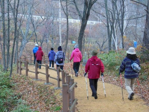 10月25日 滝上町 早朝のノルディックウォーキング交流会