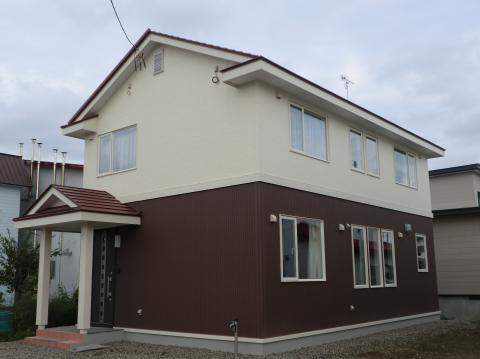 今度のコンパクトは2階建て&太陽光